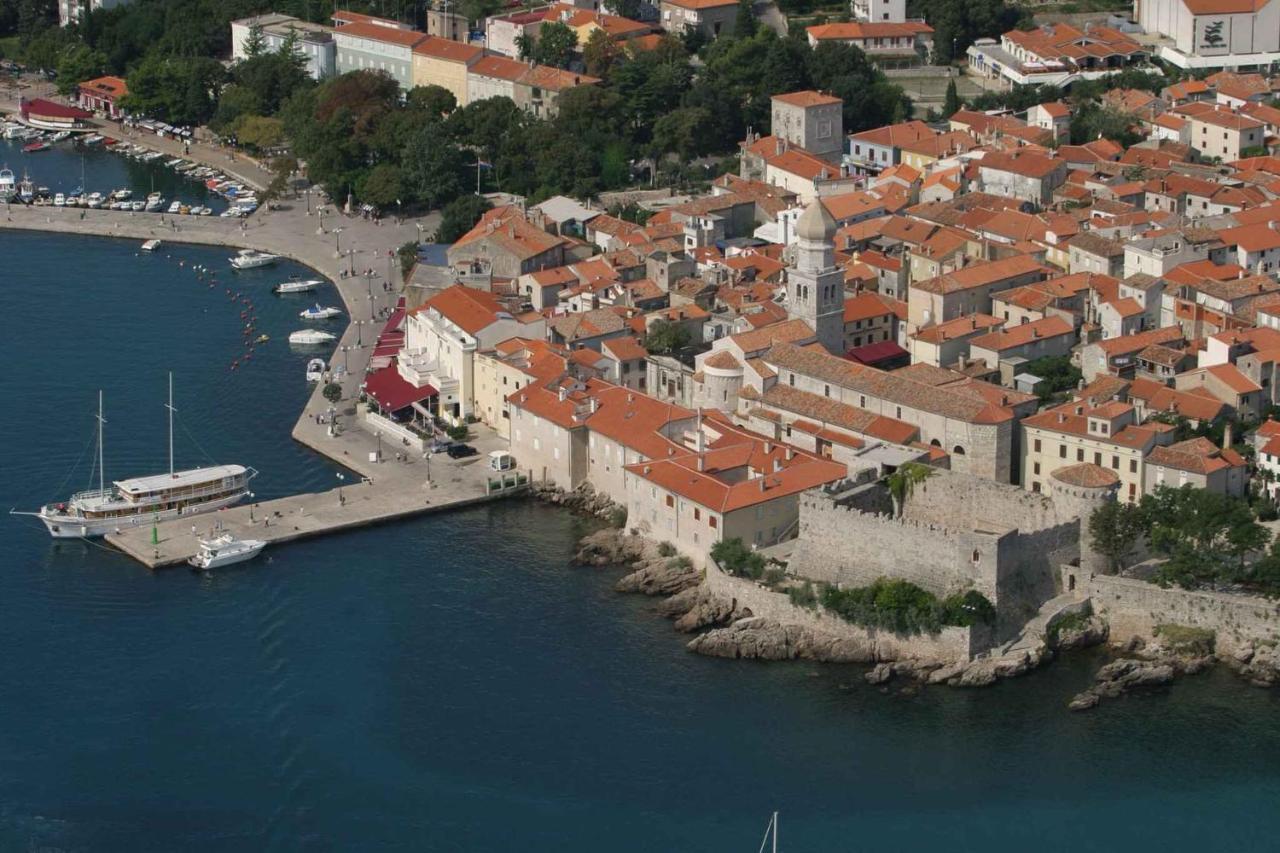 Apartments In Cizici/Insel Krk 31083 Extérieur photo